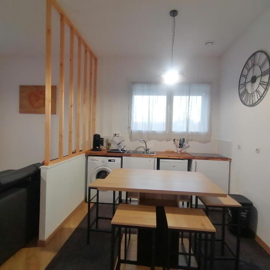 Lhacienda Apartment มาร์กเซย ภายนอก รูปภาพ